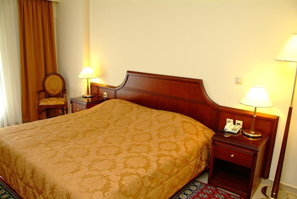 Superior Family Room