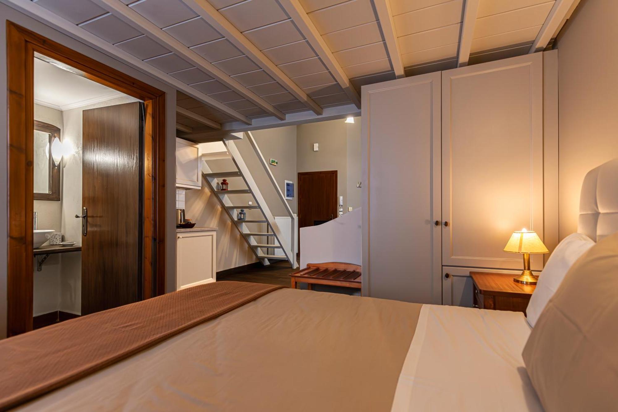 Studio Split Level