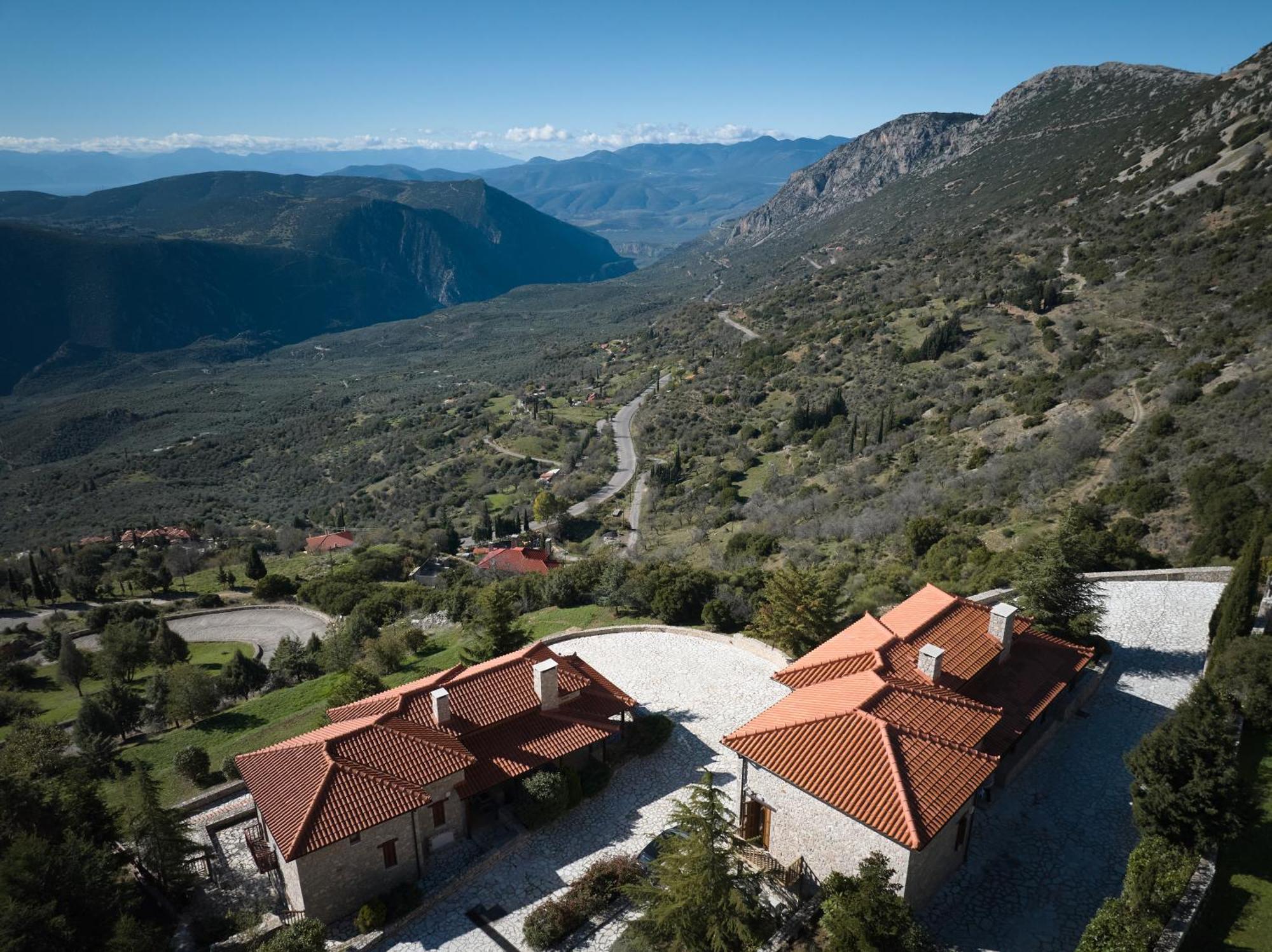 Villa Eniochos 5 Bedrooms