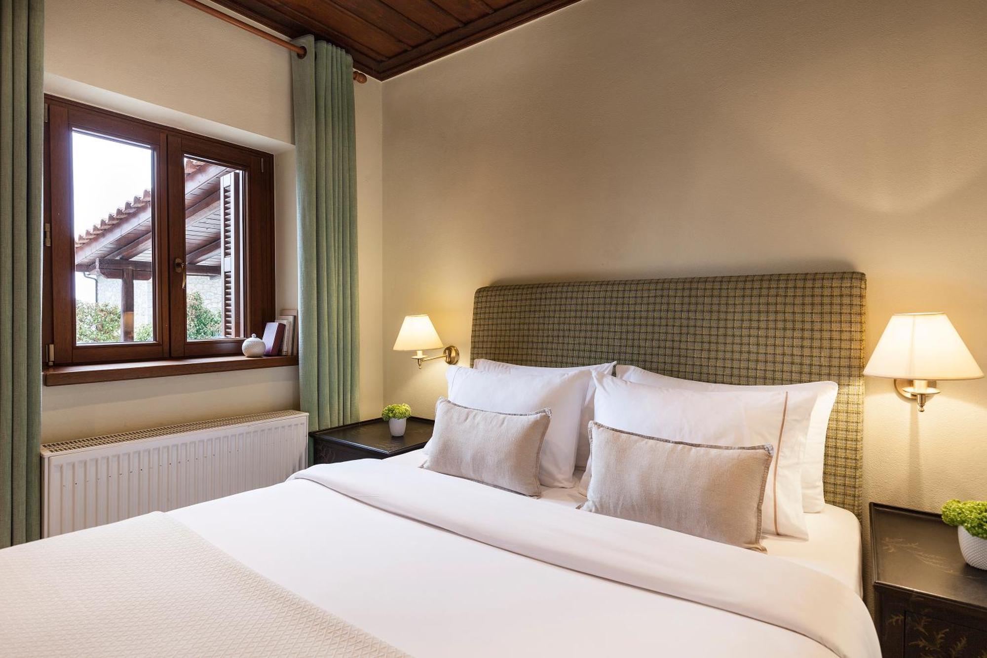 Villa Delphi 3 Bedrooms