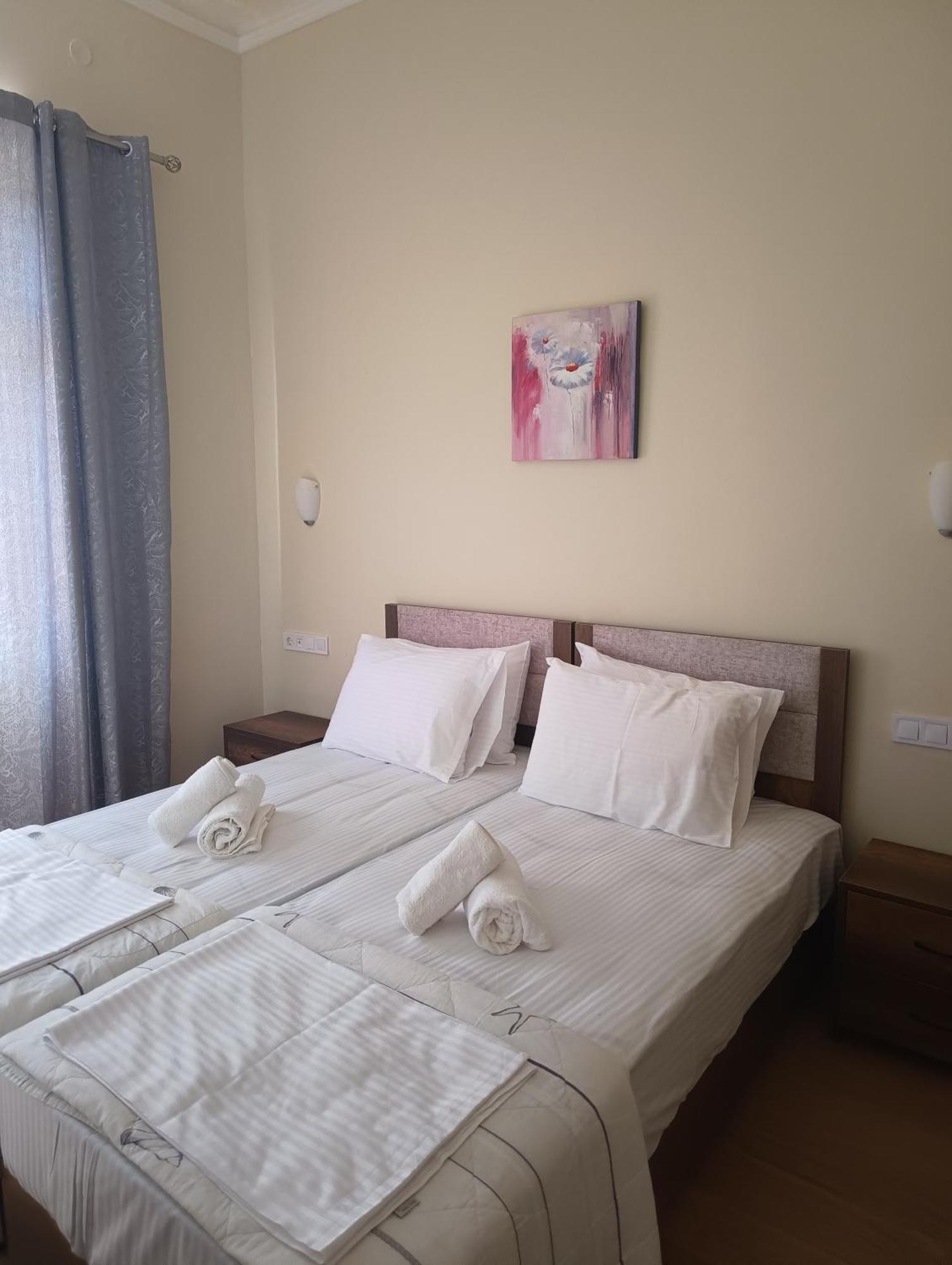 Standard Family Room,1770961391:JPEG