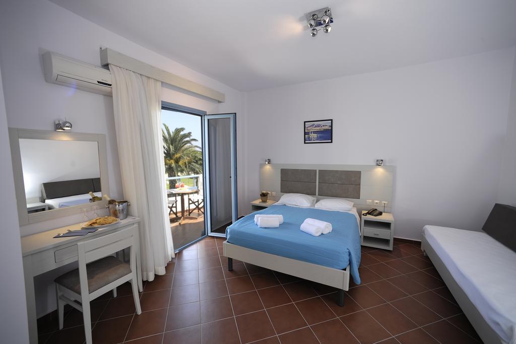Triple Room,227404388:JPEG