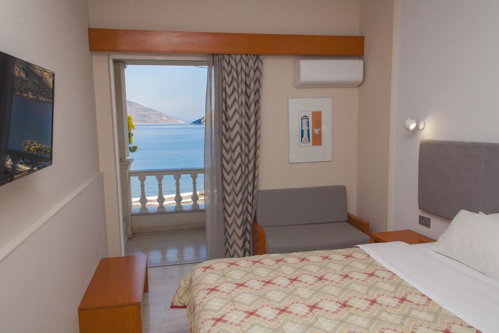 Double or Twin Room Sea View