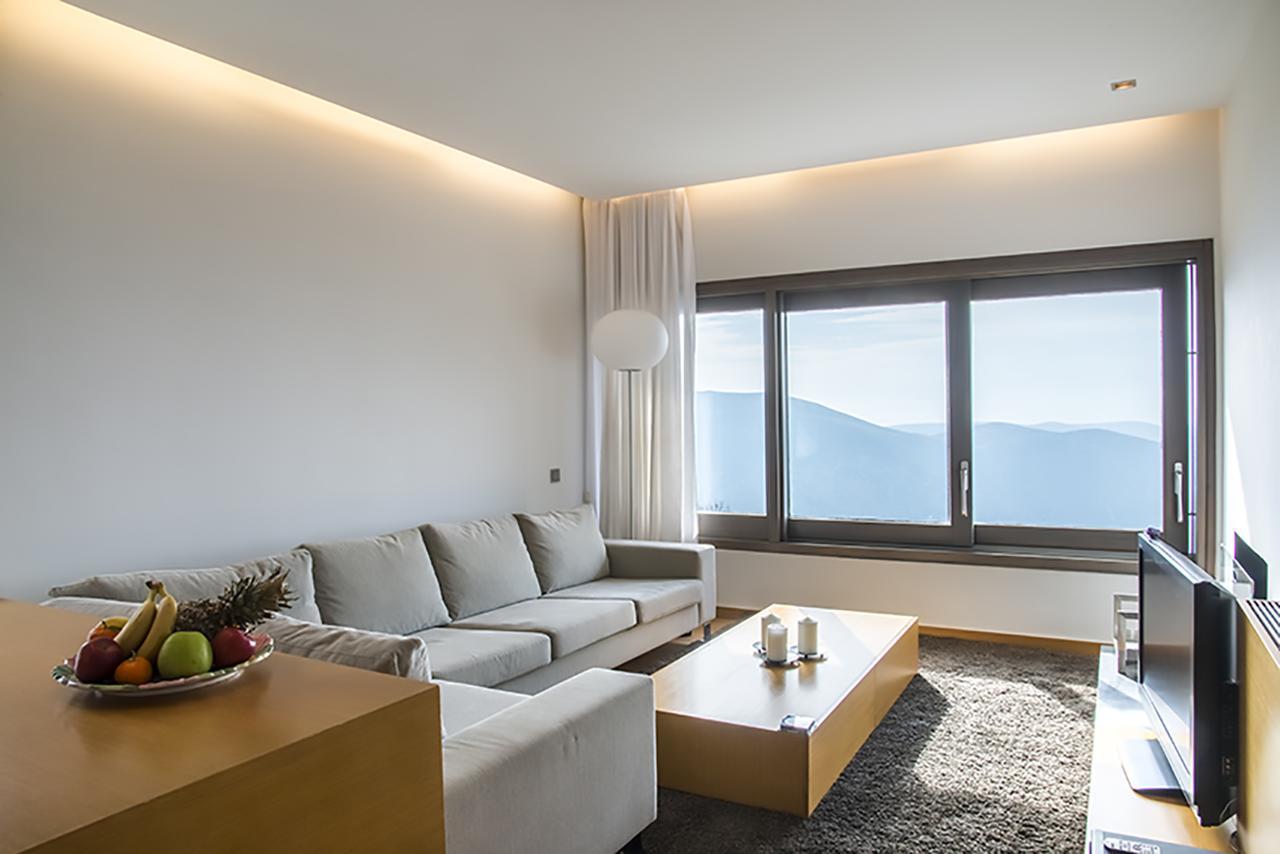 Exclusive Suite Fireplace 90 m2,509274573:JPEG