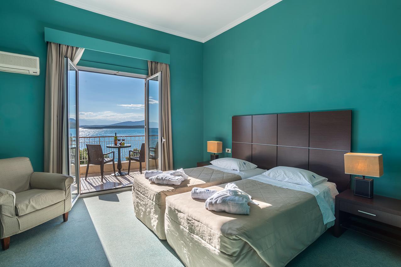 Double or Twin Room Sea View