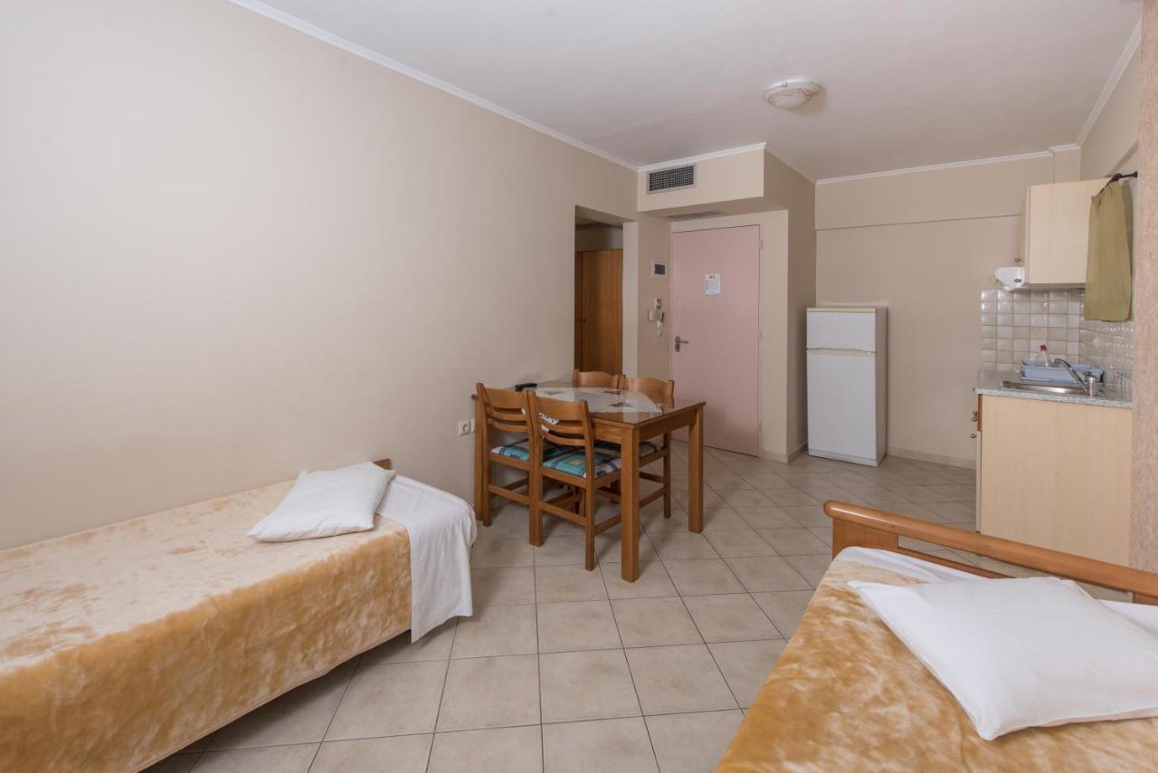 One Bedroom Apartment
