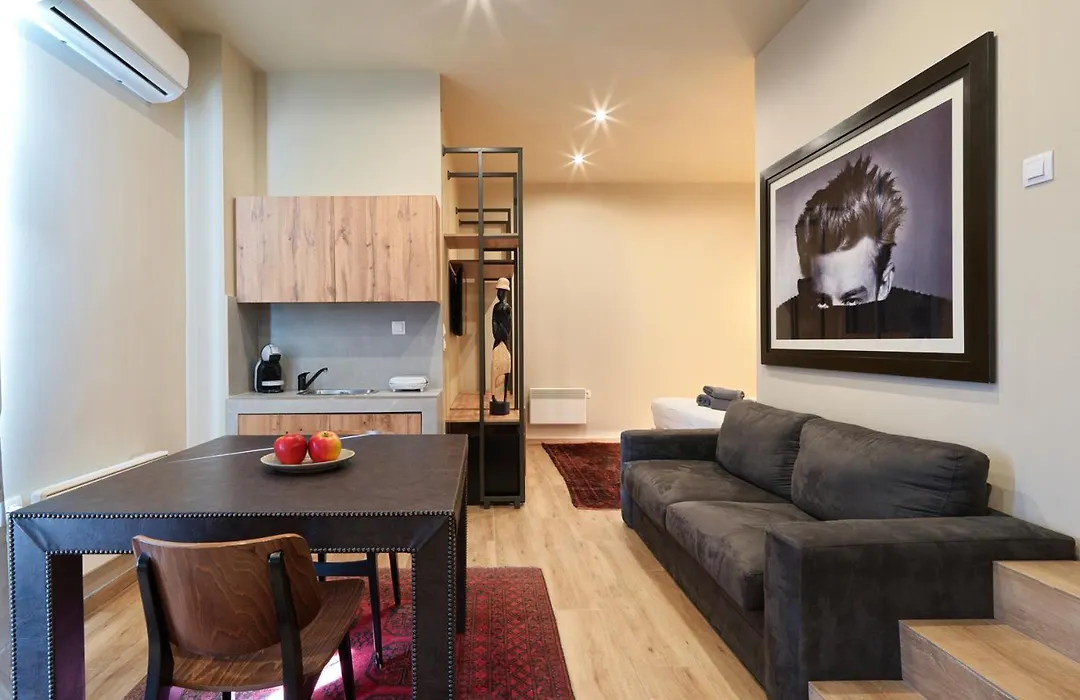 Luxury Studios & Cozy Apartments By White Hills-1
