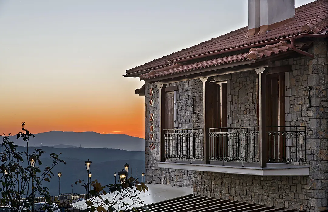Ef Zin Hotel Arachova-1