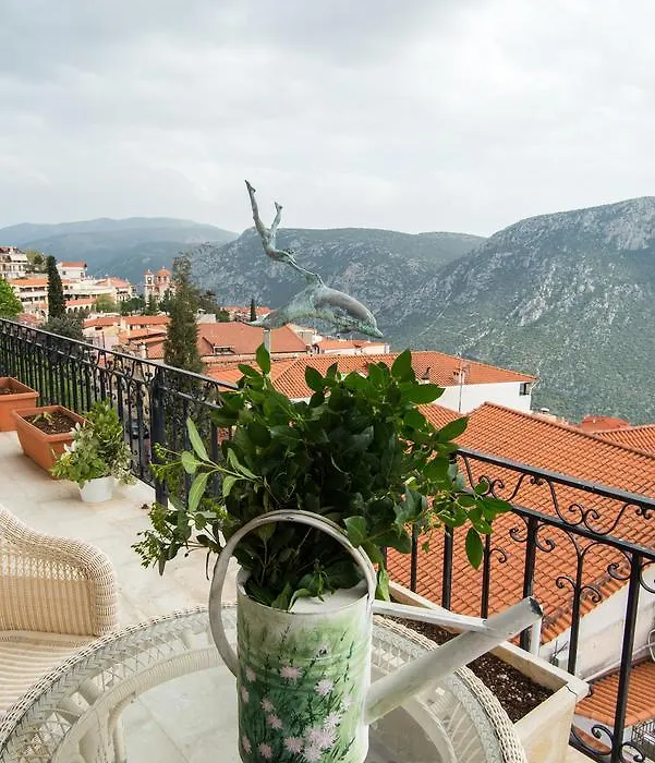 Villa Delphi-1