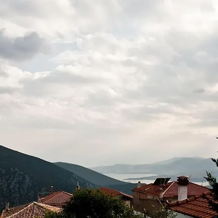 House In Delphi-3