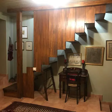House In Delphi-2