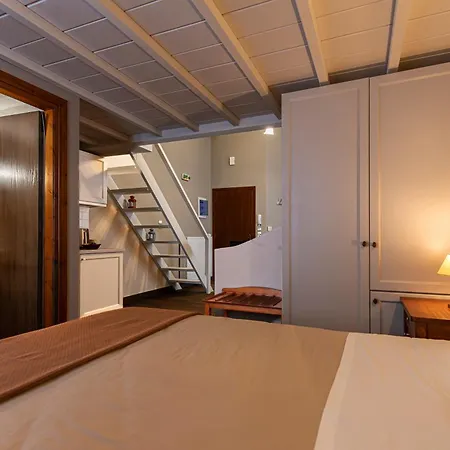 Ef Zin Hotel Arachova-3