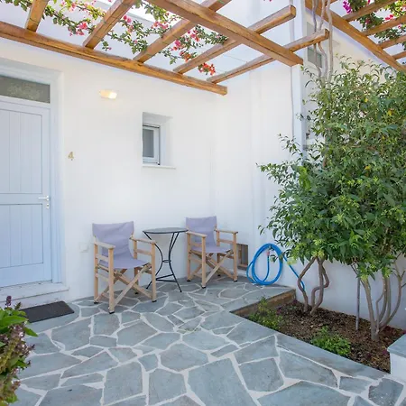 Amphitrite Apartments Skyros-2