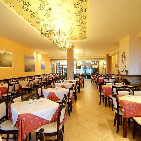 Hotel Lefas-2