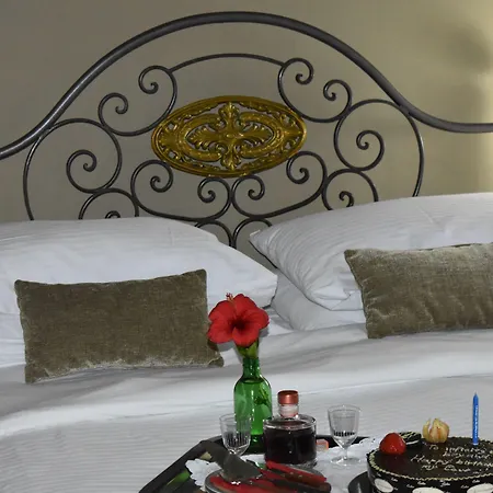 Ganimede Hotel, Galaxidi-2