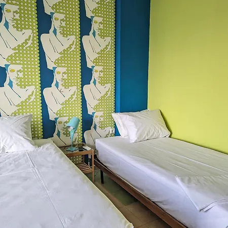 Okeania Seafront Rooms In Kamena Vourla-2
