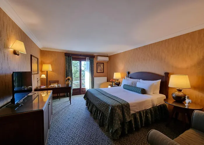 Hoteles en Arájova