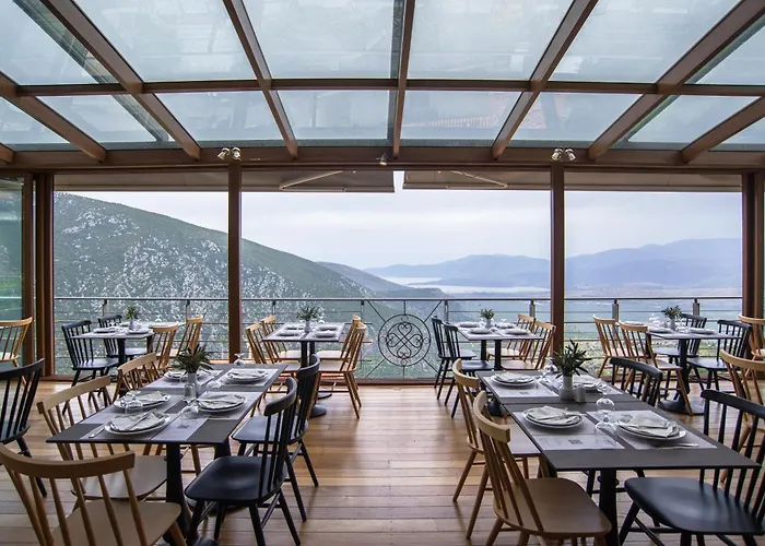 Delphi hotels near Sikelianos Museum