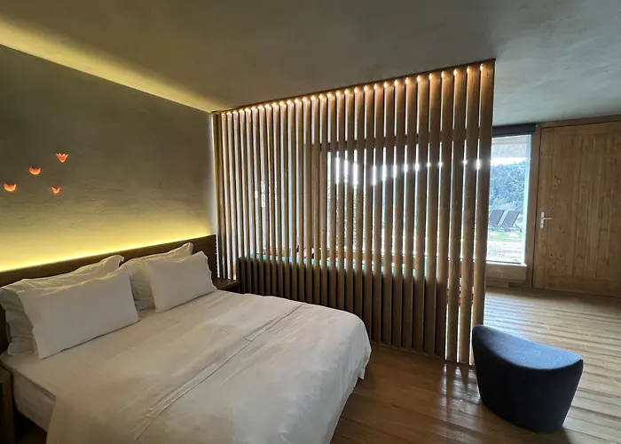 Karpenisi Hotels