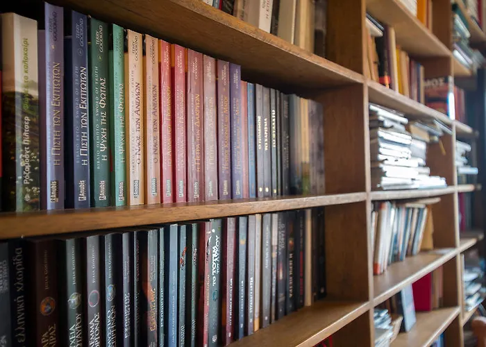 Villa Boy & Dolphin Delfos