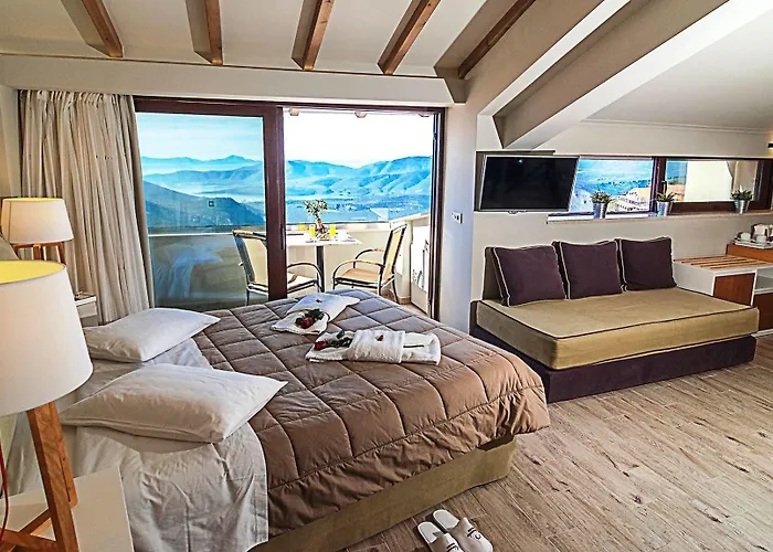 Delphi Hotels for Romantic Getaway near Mount Parnassus